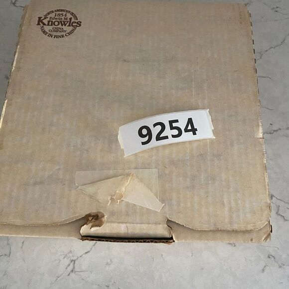 1992 Knowles 'Santa's On His Way' by Haddon Sundblom Plate with Certificate - Picture 12 of 12